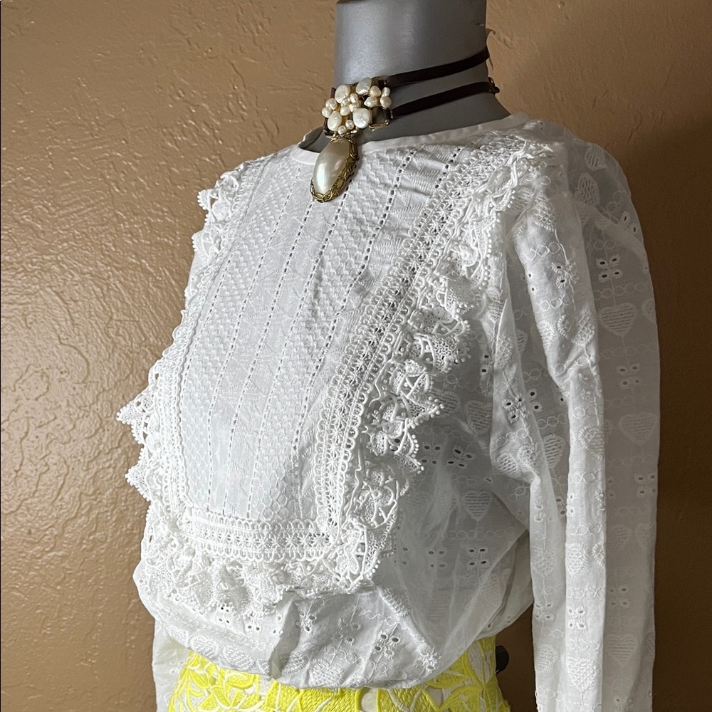 NWT THE KIT ROMA Blouse Eyelet/White. Sz 3